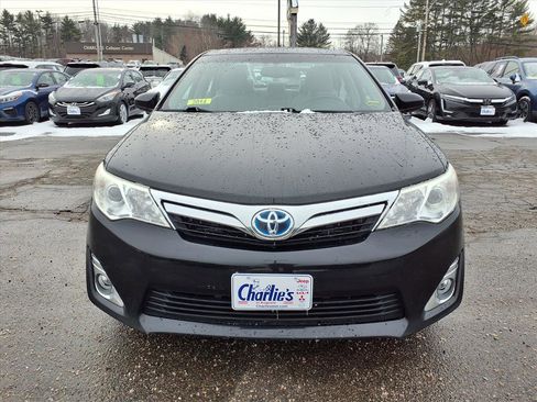 Used 2014 Toyota Camry Hybrid image 2