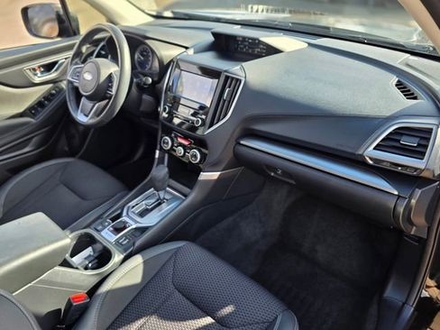 Certified 2023 Subaru Forester Premium image 9