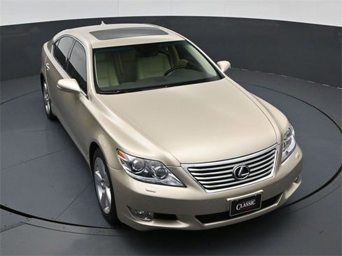 Used 2011 Lexus LS 460 image 18