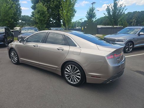 Used 2018 Lincoln MKZ Select w/ Select Plus Package FWD image 6