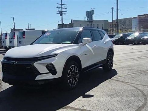 Certified 2023 Chevrolet Blazer RS image 4