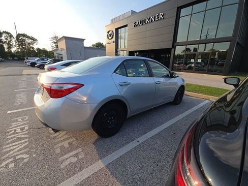 Used 2014 Toyota Corolla LE FWD image 21