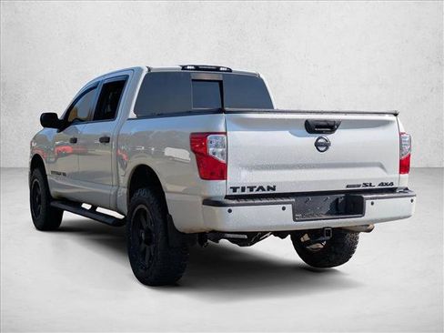 Used 2019 Nissan Titan SL w/ Midnight Edition AWD/4WD image 8