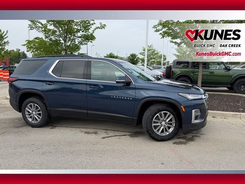 Used 2023 Chevrolet Traverse LT AWD/4WD image 4
