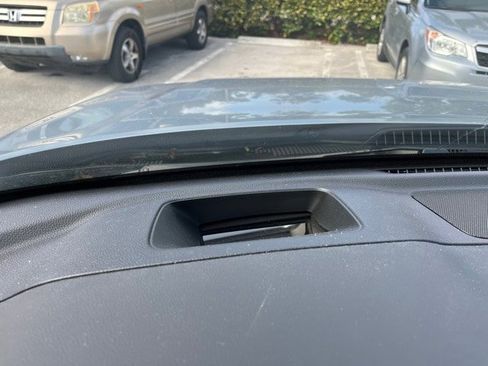 Used 2023 Honda Pilot Elite image 11