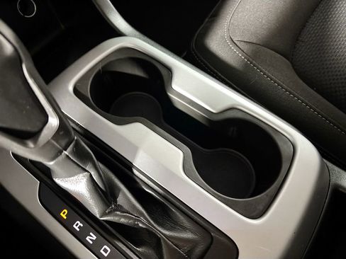 Used 2021 Chevrolet Colorado LT w/ Safety Package image 15