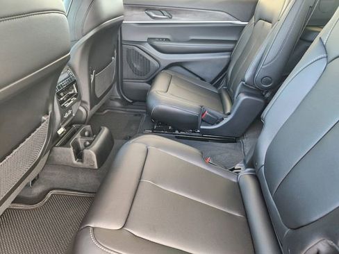 New 2025 Jeep Grand Cherokee L Limited w/ Trailer Tow Package AWD/4WD image 19