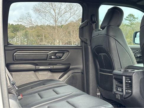 Used 2022 RAM 1500 Limited w/ Body Color Bumper Group image 10