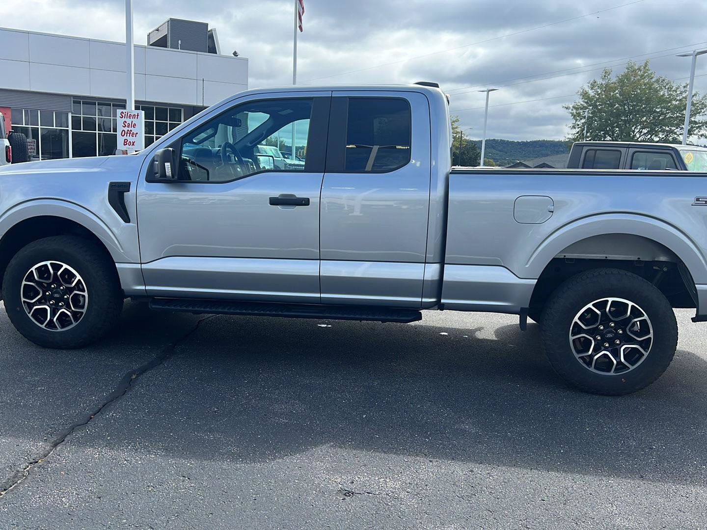Used 2023 Ford F150 XL w/ STX Appearance Package AWD/4WD image 12