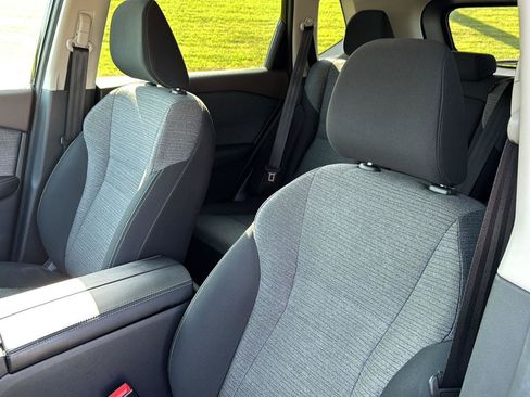 Used 2022 Nissan Rogue SV image 25