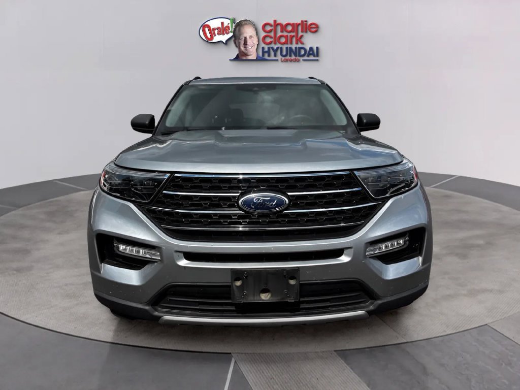 Used 2023 Ford Explorer XLT w/ Equipment Group 202A RWD image 8