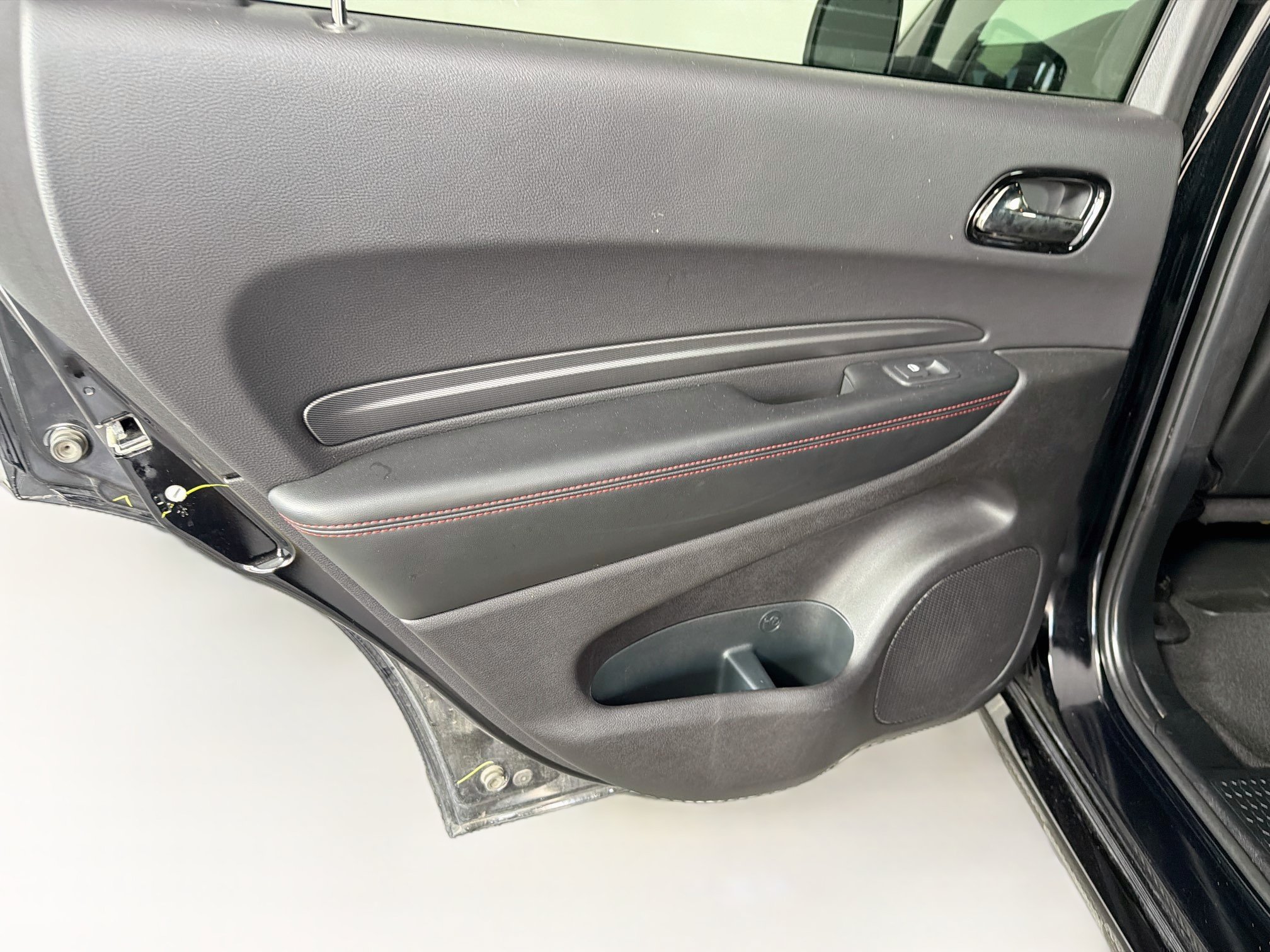 Used 2025 Dodge Durango GT RWD image 27