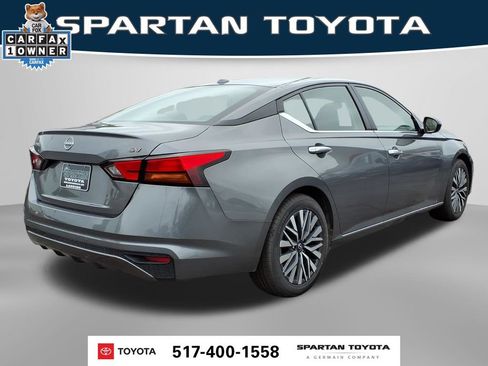 Used 2024 Nissan Altima 2.5 SV FWD image 7
