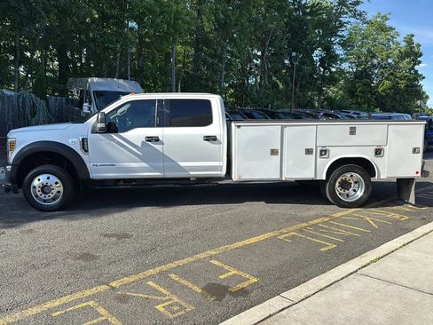 Used 2019 Ford F550 4x4 Crew Cab Super Duty w/ XLT Value Package image 8