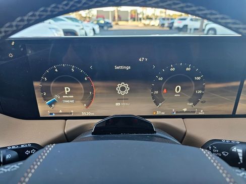 Used 2025 Nissan Armada Platinum Reserve image 22