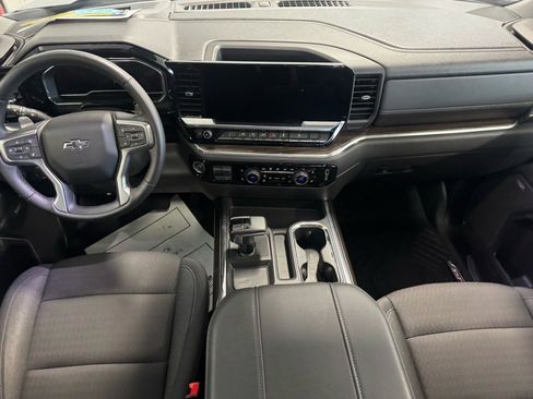 Used 2024 Chevrolet Silverado 1500 LT Trail Boss w/ Convenience Package II image 13