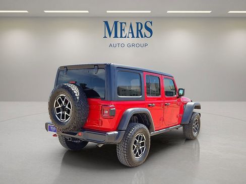 Used 2025 Jeep Wrangler Unlimited Rubicon image 5