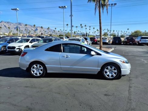 Used 2011 Honda Civic LX image 7