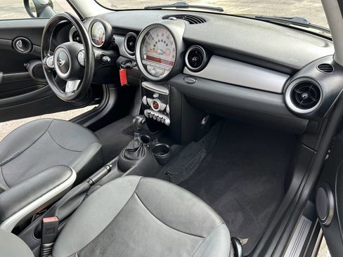 Used 2009 MINI Cooper Clubman Hardtop image 36