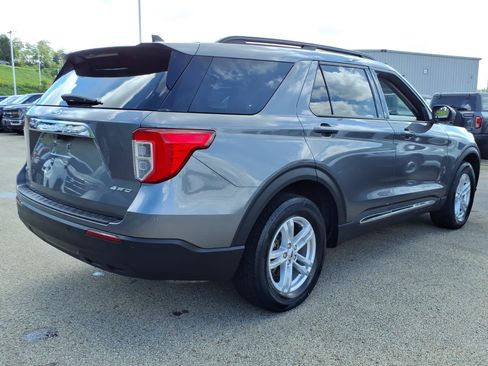 Used 2023 Ford Explorer XLT AWD/4WD image 6
