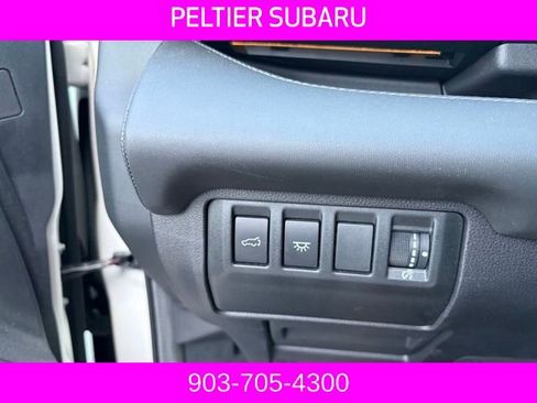 Used 2024 Subaru Ascent Touring image 9