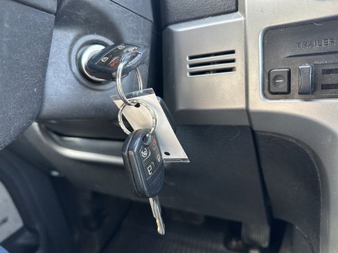 Used 2013 Ford F150 FX4 w/ Luxury Equipment Group image 39