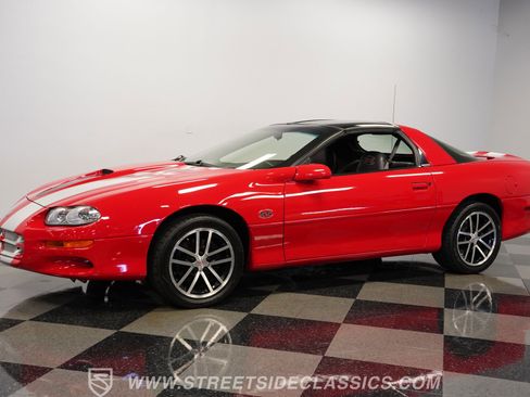 Used 2002 Chevrolet Camaro Z28 w/ SS Performance/Appearance Pkg image 7