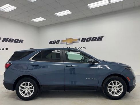 Used 2024 Chevrolet Equinox LT FWD image 4