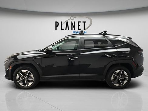 Certified 2025 Hyundai Tucson SEL AWD/4WD image 3