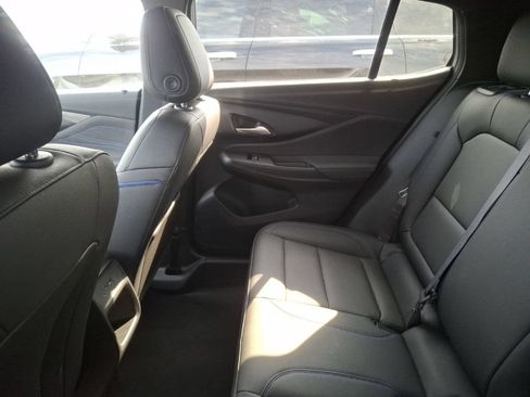 Used 2026 Buick Envista Sport Touring w/ Convenience I Package FWD image 10