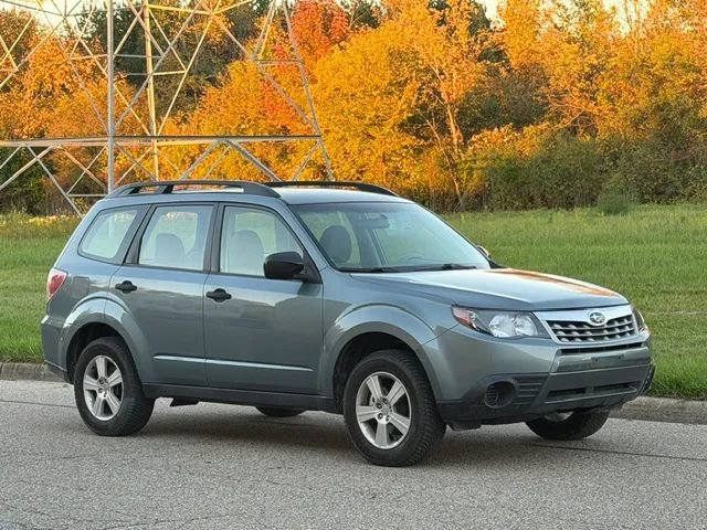Used 2012 Subaru Forester 2.5X w/ Alloy Wheel Pkg AWD/4WD image 3