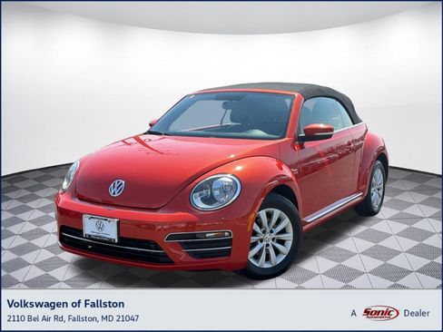 Used 2019 Volkswagen Beetle SE image 1