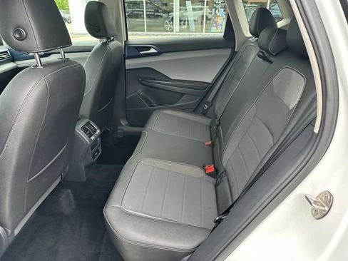 Certified 2024 Volkswagen Taos SE AWD/4WD image 31