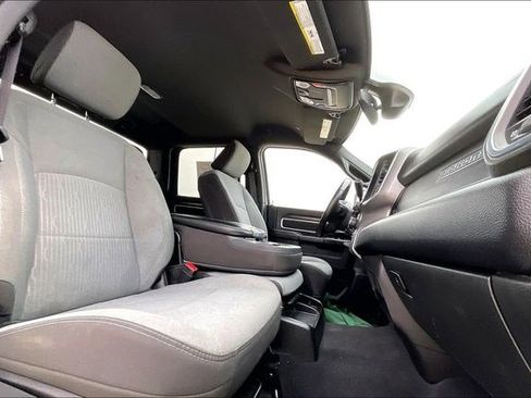 Used 2024 RAM 3500 Big Horn image 28