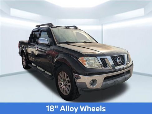 Used 2011 Nissan Frontier SL w/ Moonroof Pkg image 4