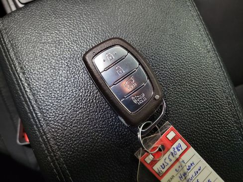 Used 2017 Hyundai Tucson SE Plus w/ Cargo Package image 16