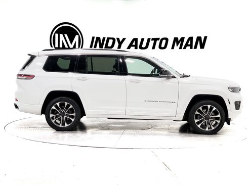 Used 2021 Jeep Grand Cherokee L Overland w/ Advanced Protech Group III image 3