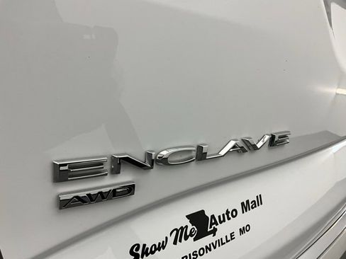 Used 2024 Buick Enclave Premium image 25