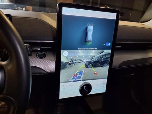 Used 2022 Ford Mustang Mach-E Select image 7