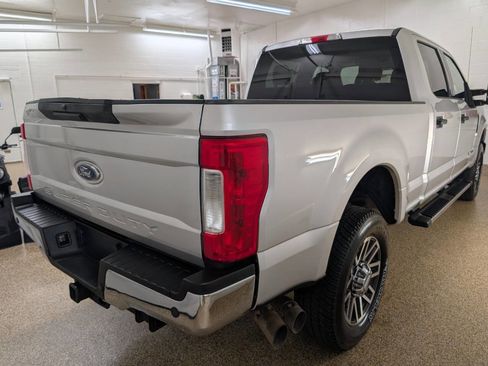 Used 2018 Ford F250 XLT w/ XLT Value Package image 4