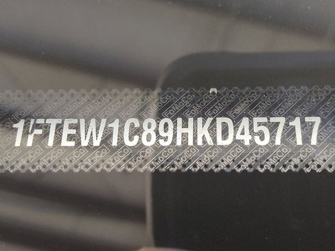 Used 2017 Ford F150 XLT image 33