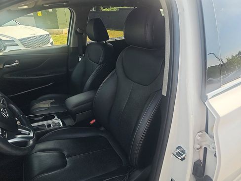 Used 2019 Hyundai Santa Fe FWD image 16