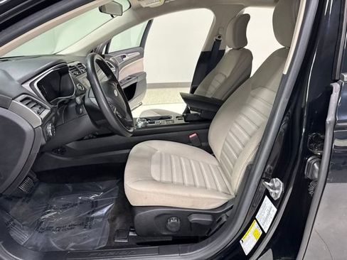 Used 2018 Ford Fusion S FWD image 10