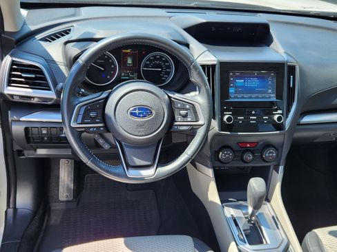 Used 2021 Subaru Forester Premium AWD/4WD image 9