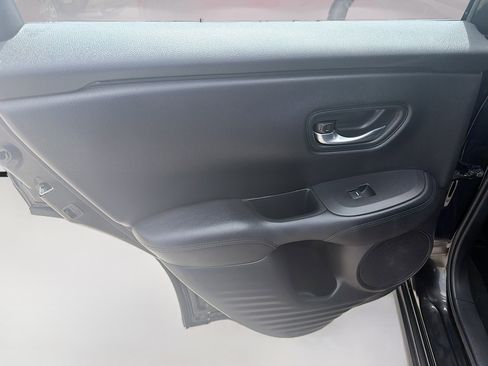 Used 2025 Honda HR-V LX image 24