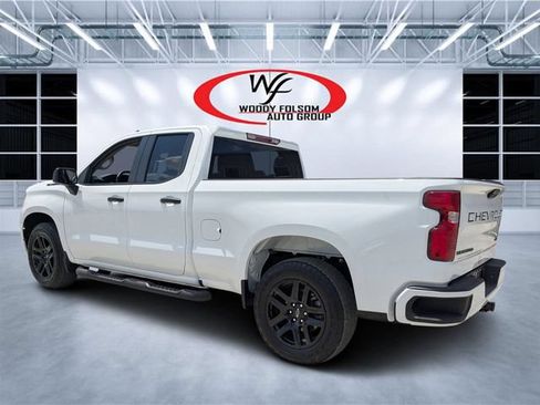 Used 2024 Chevrolet Silverado 1500 Custom w/ Turbomax Blackout Package RWD image 5