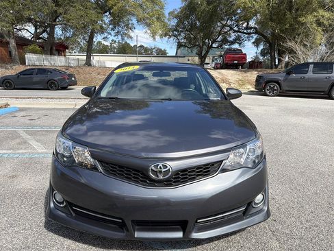 Used 2014 Toyota Camry SE image 10