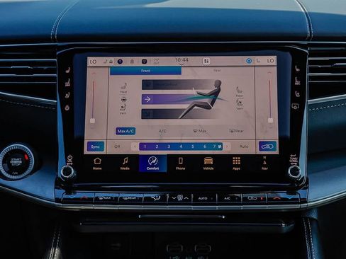 New 2026 Jeep Grand Wagoneer Limited image 16