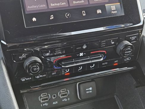 Used 2021 Jeep Grand Cherokee L Laredo image 23