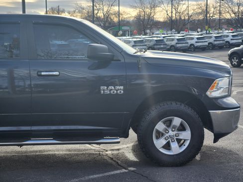 Used 2016 RAM 1500 Classic SLT image 7